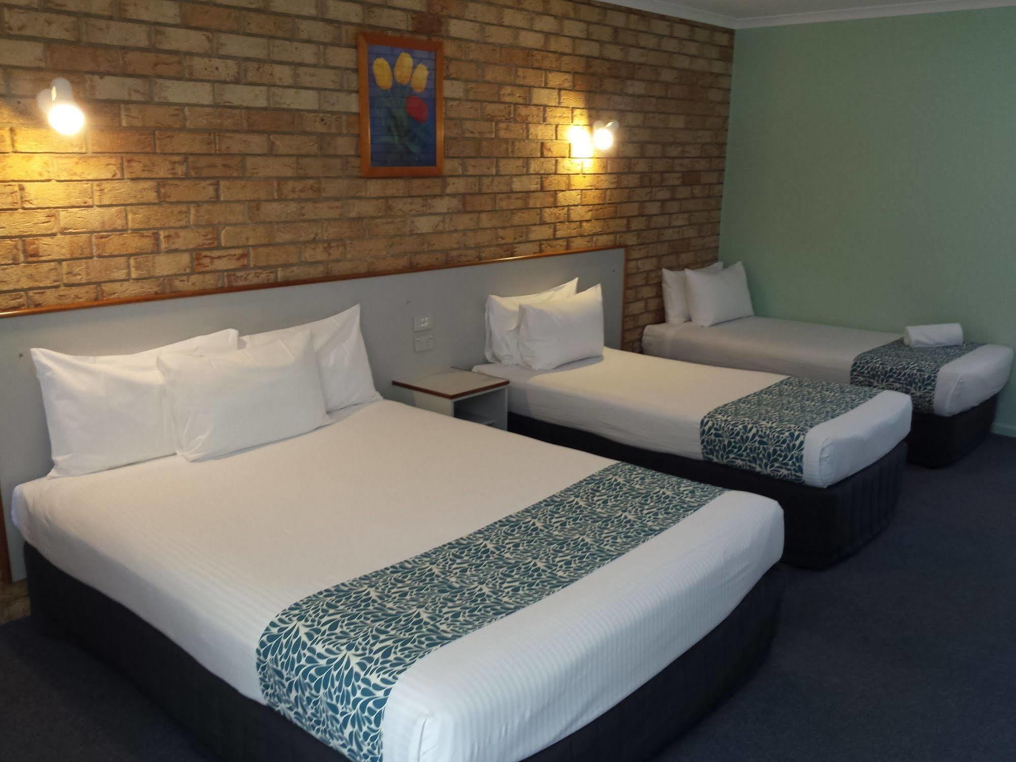 Sunshine Coast Motor Lodge Woombye Buitenkant foto